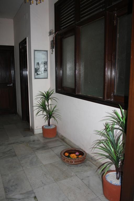 Jeraths Villa Bed And Breakfast Delhi  Exterior photo